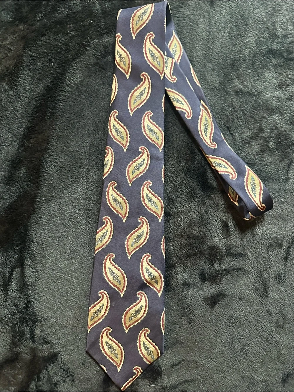 Hunting Horn Classics Navy Paisley Silk Tie Vintage Men’s Necktie Blue Gold